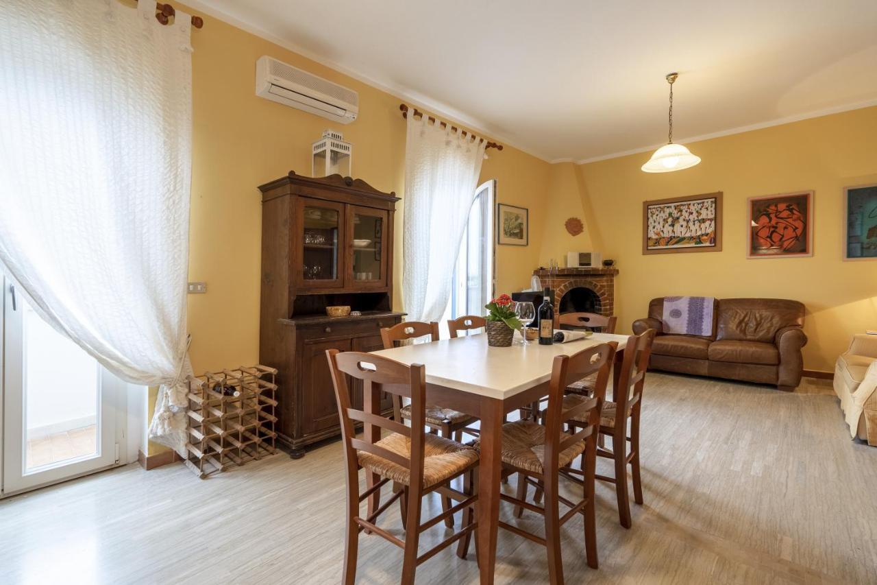 Villa Casa Del Riccio Fronte Mare à Mola di Bari Extérieur photo