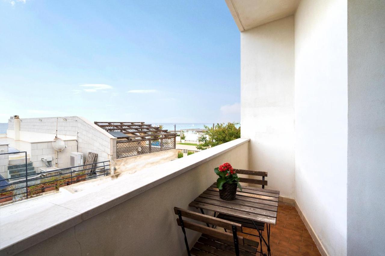 Villa Casa Del Riccio Fronte Mare à Mola di Bari Extérieur photo