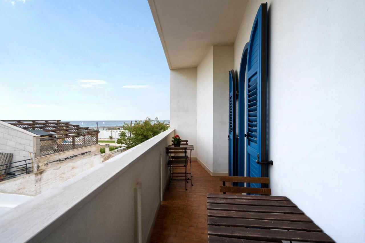 Villa Casa Del Riccio Fronte Mare à Mola di Bari Extérieur photo